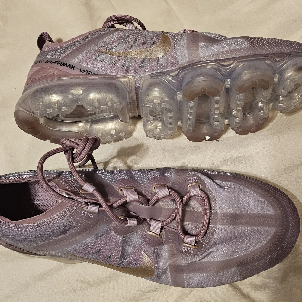 Nike VaporMax in Lavender with Clear Soles - Picture 2 of 4